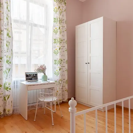 Avangard Kopernyka 12