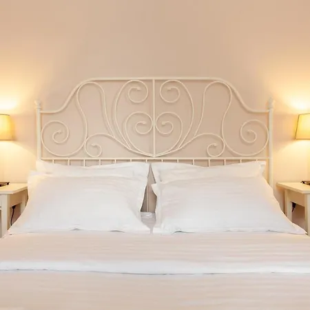 Daire Avangard Kopernyka 12 *