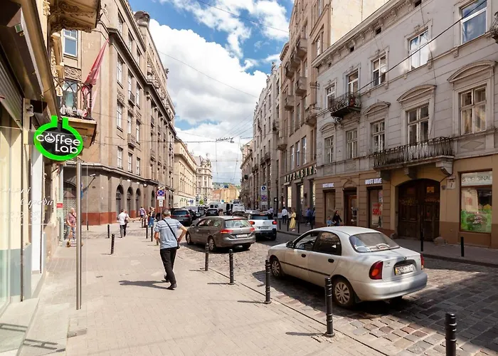 Avangard Kopernyka 12 * Leópolis