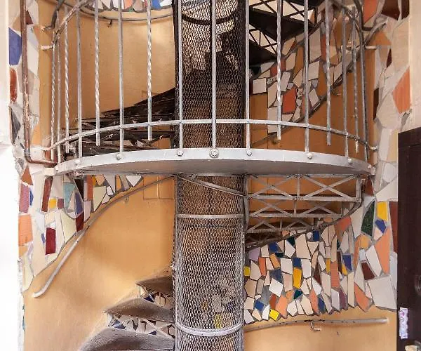 Avangard Kopernyka 12 *